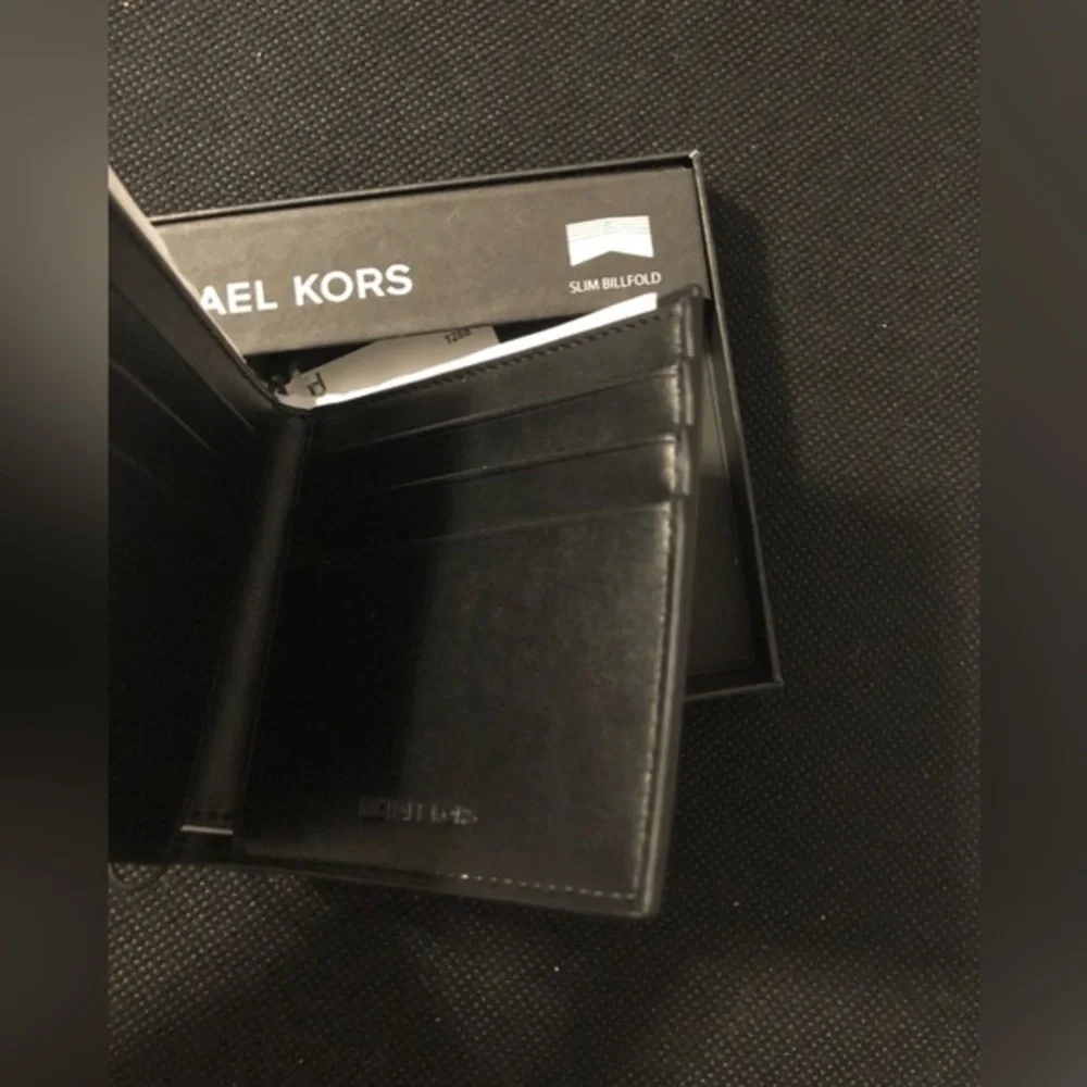 Michael Kors black monogram bifold‎ men’s jet set wallet new in box